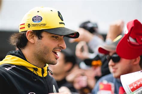 Carlos Sainz Jr. Signs Multi-Year Deal With McLaren - autoevolution