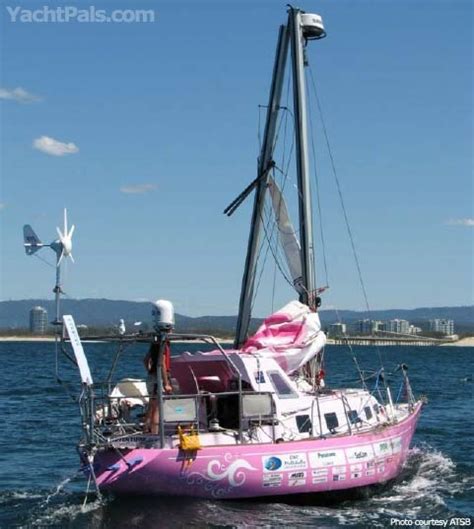 Jessica Watson - pink sailboat | Sailing yacht, Boat, Sailing