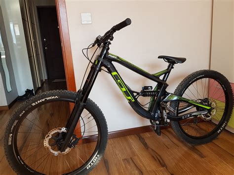 Gt fury expert 2015 & Rst Killah racing - Huslen's Bike Check - Vital MTB