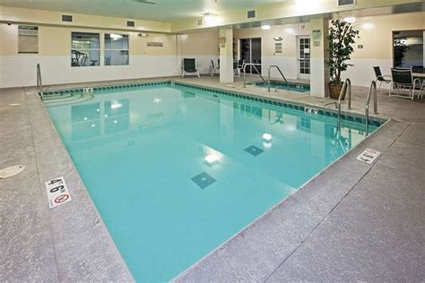 COUNTRY INN & SUITES BY RADISSON, CHICAGO O'HARE SOUTH, IL $85 ...