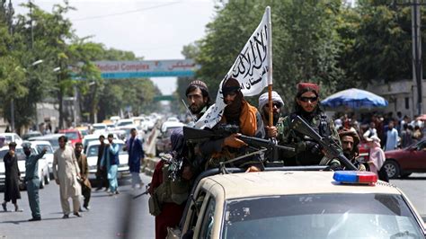 Afghanistan: Independence Day protests see Afghans wave national flag ...