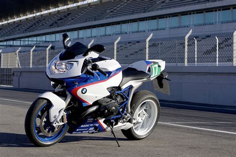 39 Gambar Motor Sport Keren (Yamaha, Honda, Ducati) | wallpaper