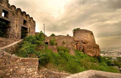 Golconda Fort - Hyderabad: Get the Detail of Golconda Fort on Times of India Travel