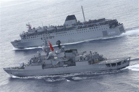 Turkish navy conducts exercise off Libyan coast | Daily Sabah