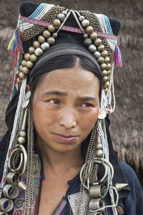 16 Captivating Pictures Of Hill Tribes In Laos | Beauty around the world, Tribes of the world, Laos