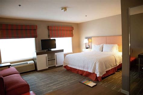 HAMPTON INN & SUITES FRESNO $129 ($̶1̶5̶4̶) - Updated 2022 Prices & Hotel Reviews - CA