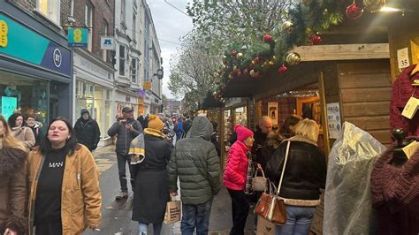 York Christmas market set for changes after overcrowding - BBC News