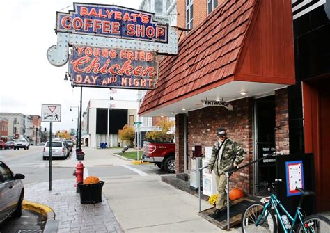 New owner reopens Balyeat's | Local Stories | Journal Gazette | Van ...