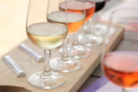 Reviews of the 9 Best Moscato Wines