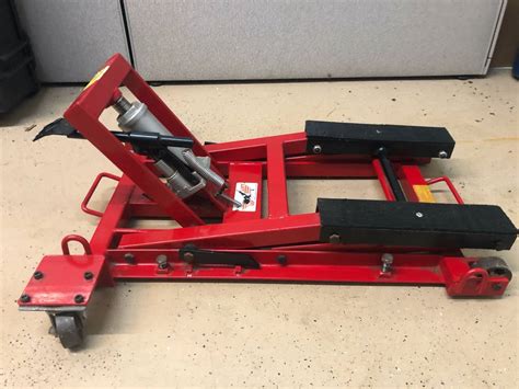 Torin Big Red Motorcycle 1500 lb Lift Jack For Sale in Lake Zurich, IL