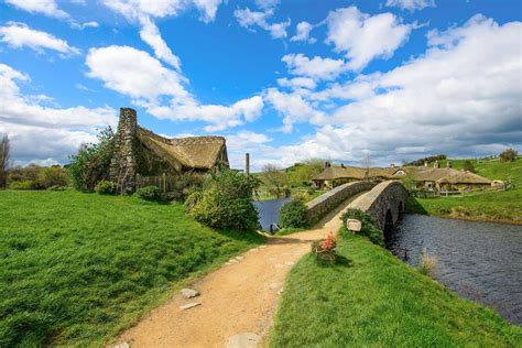 Hobbiton Wallpaper : Hobbiton Movie Set (Matamata, New Zealand) 4K UltraHD ...