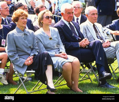 Vice president mondale white house hi-res stock photography and images - Alamy