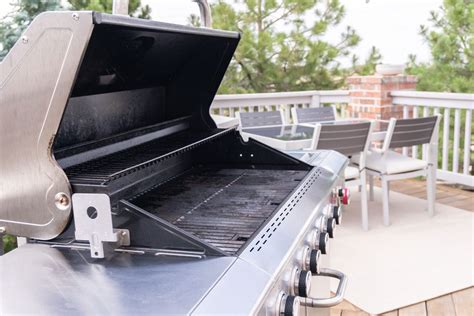 Grilling Safety Tips to Avoid an Emergency - Post Oak ER