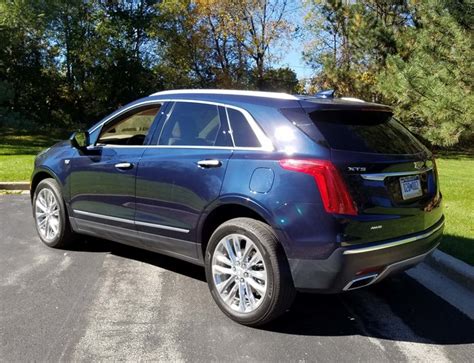 Cadillac XT5 Photos and Specs. Photo: Cadillac XT5 reviews model and 16 ...