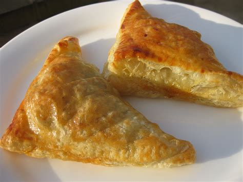 hand pies, shepherd's pie 078 | Recipes, Australian meat pie, Delicious beef recipe