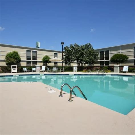 Holiday Inn | Lumberton Visitor's Bureau