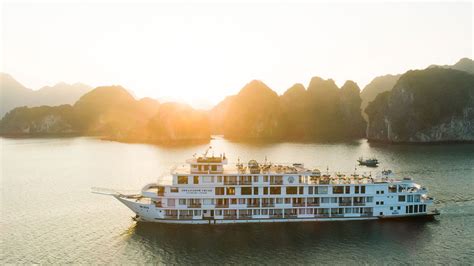 The Best 10 Halong Bay Cruises | ORIGIN VIETNAM