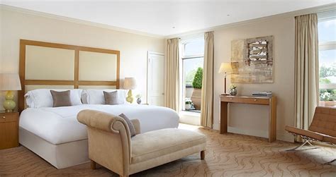 The Berkeley London - Hotels & Style