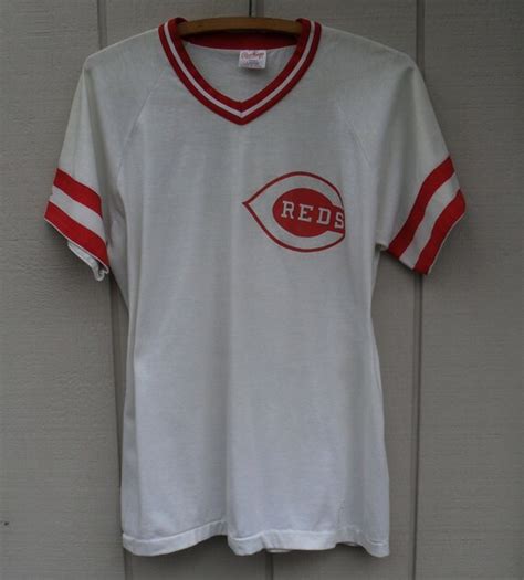 vintage Cincinnati Reds Baseball T-Shirt / tee jersey // Size