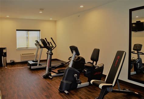 Comfort Inn La Porte Gym: Pictures & Reviews - Tripadvisor