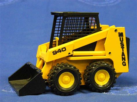 Buffalo Road Imports. Mustang 940 skid steer loader CONSTRUCTION SKID STEERS Diecast model NZG ...