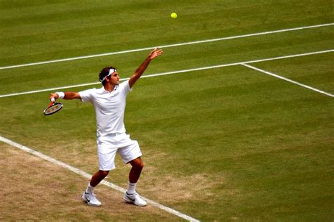 Federer serve | The six time Wimbledon champion en route to … | Flickr