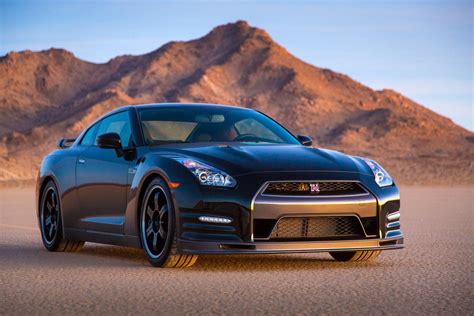 2014 Nissan GT-R Track Edition Review - Top Speed