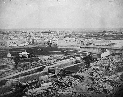 Construction of the center buildings of Parliament.The Centre, East and ...