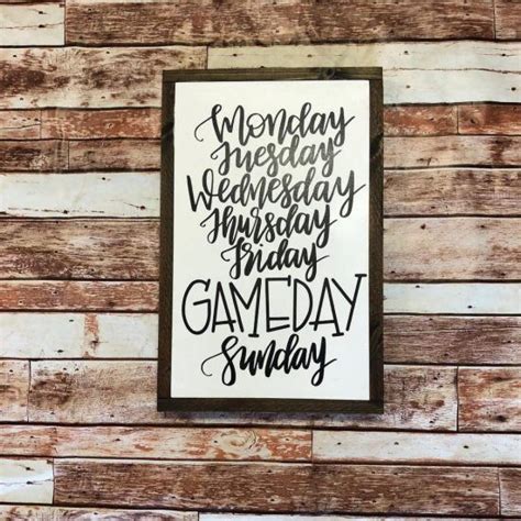 10 Game Day Decor Ideas For The Win - Society19 | Football decorations, College trends, Games