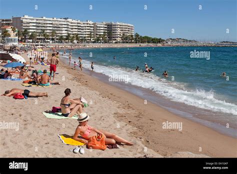 beach, St-Raphael, Cote d´Azur, France Stock Photo - Alamy