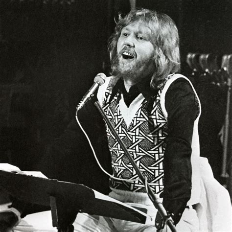 Harry Nilsson’s Dive Into Nostalgia - WSJ