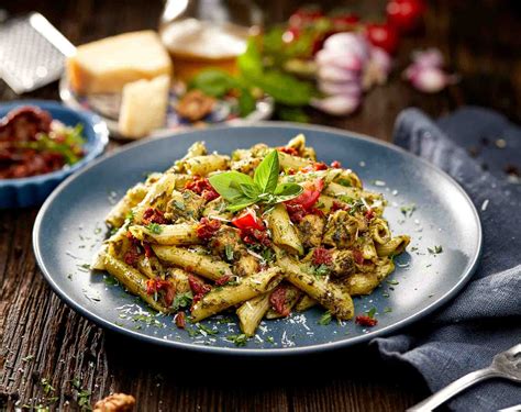 Penne Pasta With Pesto Cream Sauce Recipe | Deporecipe.co