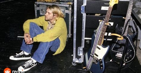 WHAT ARE THE SHOES KURT COBAIN WEARS IN THIS PHOTO? : Nirvana