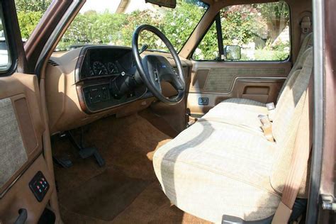 1989 FORD F-150 PICKUP - Interior - 130386