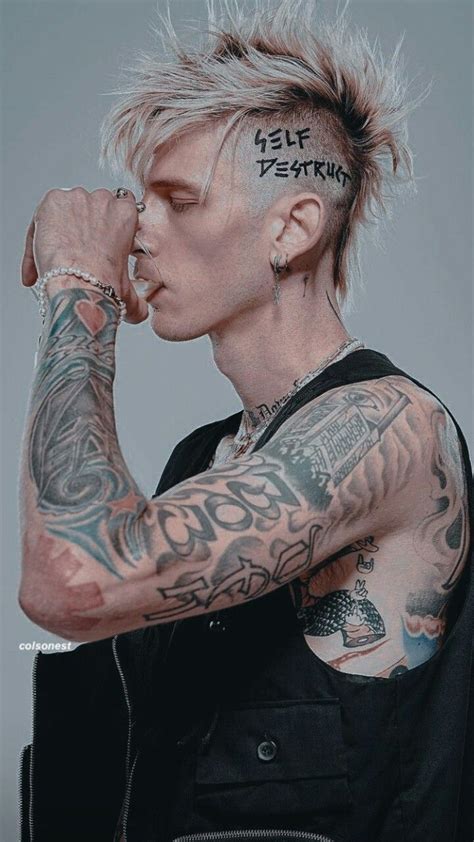 Person Photography, Machine Gun Kelly, Mgk, Hair Reference, Mullets ...