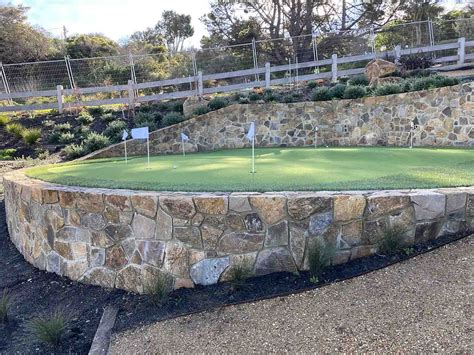 Synthetic Putting Green Melbourne | Fake & Artificial Putting Green Installation