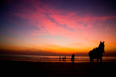 Salida y puesta de sol de Sea View Road, Sea View Rd, Karachi, Pakistán