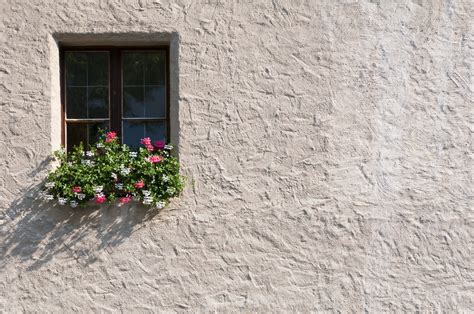 What is the Difference Between EIFS and Stucco? - L&W Supply