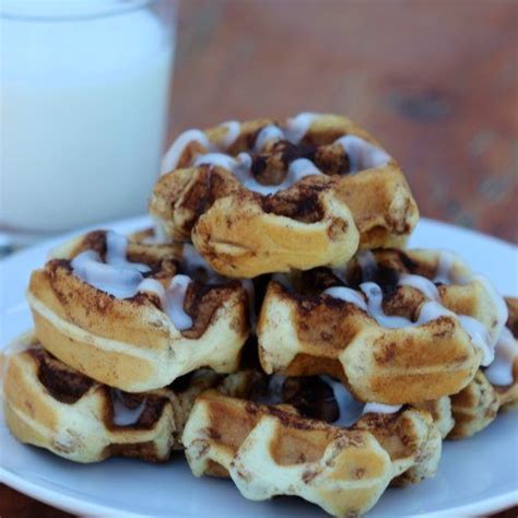 Cinnamon Rolls in Waffle Maker - How to Make Cinnamon Roll Waffles