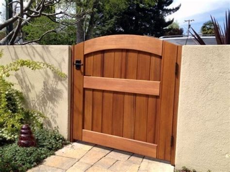 Top 40 Best Wooden Gate Ideas - Front, Side And Backyard Designs