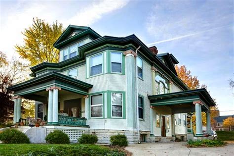 Rustbelt Preservationist: Midwest Mansions: 2221 E Main St, Richmond IN