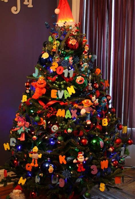 Sesame Street Christmas tree! | Christmas tree themes, Sesame street ...