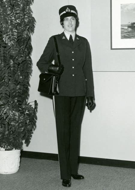 Ric Hall: RCMP Female Uniform | RCMP Veterans’ Association - Vancouver Division