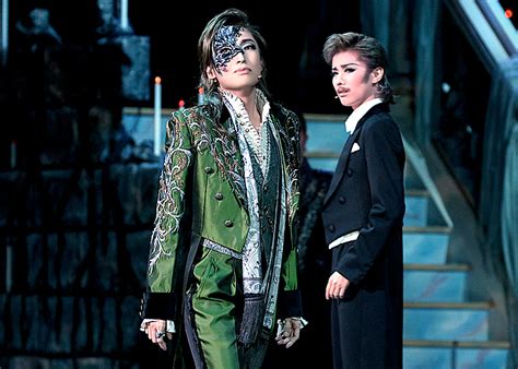 GALLERY (2018) | TAKARAZUKA REVUE Official Website