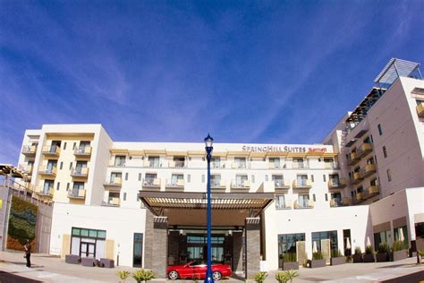 SpringHill Suites by Marriott Opens near Beach in Oceanside, California