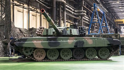 Ukraine receives PT-91 Twardy tanks from Poland - Militarnyi