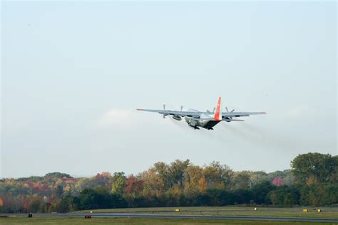 New York Air National Guard Airmen, aircraft migrate south > 109th ...