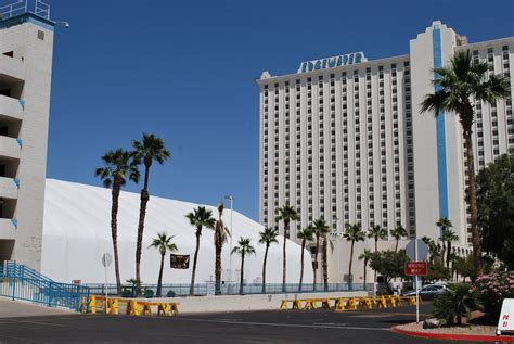 Laughlin Hotel Coupons for Laughlin, Nevada - FreeHotelCoupons.com