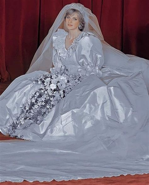 Princess Diana, Ball Gowns, Victorian Dress, Formal Dresses, Fashion ...