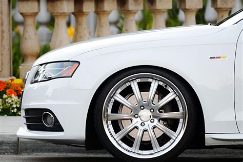 CONCEPT ONE® RS-10 Wheels - Silver with Machined Face and Chrome Lip